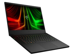 En examen : Razer Blade 14 Ryzen 9 6900HX. Unité de test fournie par Razer