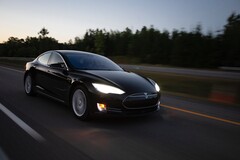 La nouvelle fonction de réduction active du bruit de Tesla est déployée sur les véhicules Model X et Model S. (Image source : Jp Valery sur Unsplash)