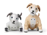 Sony lance le chien robot Aibo Kinako Edition en deux tons, marron clair et blanc (à gauche : Original Ivory White, à droite : Kinako edition) (Source d'image : Sony)