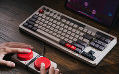 8BitDo fabrique du matériel de jeu moderne au style rétro parmi les plus convaincants qui soient. (Source de l'image : 8BitDo)