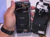 Démontage du remplacement de la batterie du Google Pixel 9a