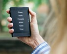 Le Light Phone 3 est doté d'un écran OLED et d'une interface utilisateur minimaliste. (Image : Light Phone)