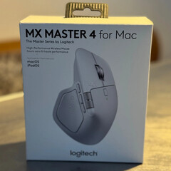 L'emballage présumé du MX Master 4 pour Mac. (Source de l'image : eBay)