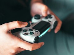 Les manettes PlayStation modernes, comme la DualShock 4, fonctionnent parfaitement avec RPCS3.