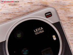 On ne sait pas encore si le Xiaomi 17 Ultra sera doté de quatre capteurs à l'arrière. Photo : l'arrière du Xiaomi 15 Ultra. (Source de l'image : Notebookcheck)