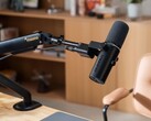 Le Maono PD500W peut être utilisé comme microphone filaire ou sans fil pour la diffusion en direct depuis un ordinateur portable ou un téléphone.