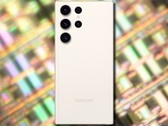 La partie Adreno 740 iGPU du chipset du Samsung Galaxy S23 Ultra a montré ses muscles sur Geekbench. (Image source : Winfuture/Unsplash - édité)