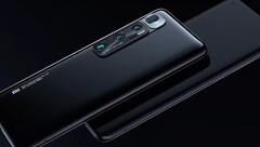 Le déjà impressionnant Xiaomi Mi 10 Ultra se dirige vers une mise à niveau de la caméra à affichage réduit. (Source de l'image du modèle actuel : Xiaomi)