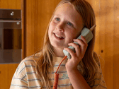 Le téléphone sans fil Waffle Home pour enfants n’autorise que les appels provenant des contacts de confiance désignés.