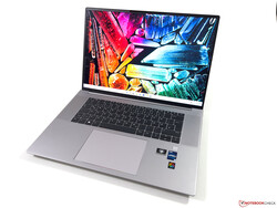 En examen : HP ZBook Studio 16 G9. Appareil échantillon fourni par HP Allemagne.