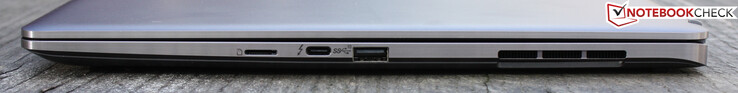 microSD (UHS-III), Thunderbolt 4 avec DisplayPort, USB 3.2 Gen 2 (SuperSpeed 10 Gbps)