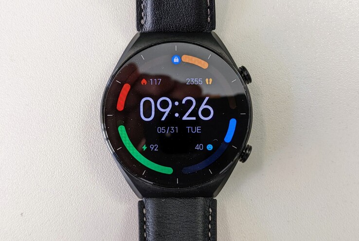 L'écran de la Xiaomi Watch S1 est protégé par un verre saphir.