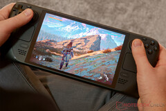 The Valve Steam Deck (Image source : Marc Herter / Notebookcheck)