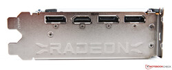 Les connexions externes de l'AMD Radeon RX 6700 XT