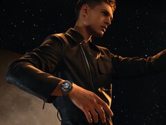 La Huawei Watch 4 reçoit la version 4.0.0.219 du logiciel. (Source de l'image : Huawei)