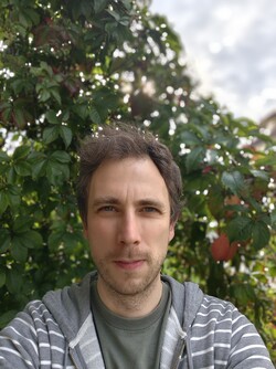 Un selfie avec la caméra frontale de 50 MPix