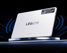 Lenovo annonce deux fonctionnalités basées sur l'IA pour le Legion Y700 Gen 5. Sur la photo : la tablette de jeu en blanc.