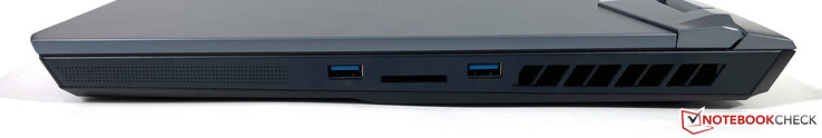 Droite : USB-A (3.2 Gen. 1), lecteur SD, USB-A (3.2 Gen. 1)