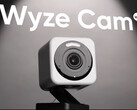 Wyze met à jour la Wyze Cam v4 avec une large gamme dynamique d'imagerie ainsi qu'un meilleur son et une sirène. (Source : Wyze)