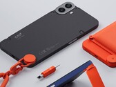 Le CMF Phone 1 ramène les panneaux arrière amovibles. (Source de l'image : CMF by Nothing)