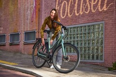Le vélo électrique Gazelle Esprit C7 HMS a une autonomie de 120 km. (Source de l'image : Gazelle)