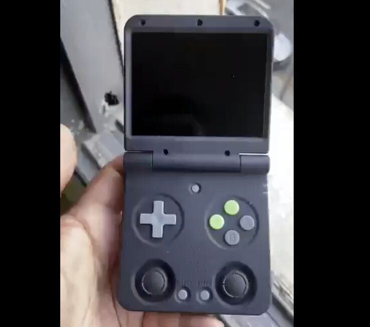 La Miyoo Mini Flip ressemble à une Game Boy Advance SP. (Source de l'image : Miyoo)
