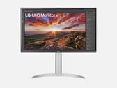 Le LG 27UP850 dispose d'un hub USB qui peut recharger les ordinateurs portables jusqu'à 96 W. (Image source : LG)