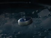 L'anneau Amazfit Helio Ring permet de suivre les performances de l'entraînement et les paramètres de santé. (Source de l'image : Amazfit)