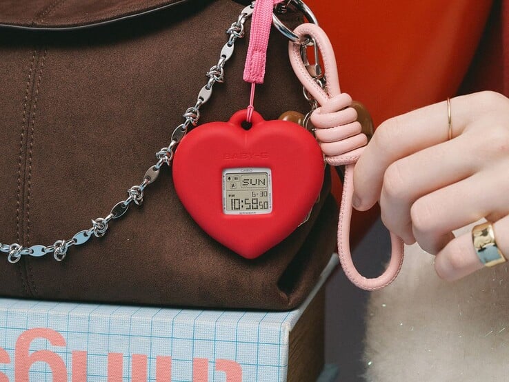 Les montres Casio Baby-G+Plus BGD-10KH sont livrées avec un support en forme de cœur (photo). (Source de l'image : Casio)