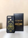 Le Honor View 20 Moschino Edition.
