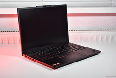 Le Lenovo ThinkPad E14 Gen 7 AMD (source de l&#039;image : Benjamin Herzig)