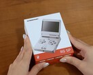 L'Anbernic RG SP sera livré dans un coffret de vente au détail au design renouvelé.