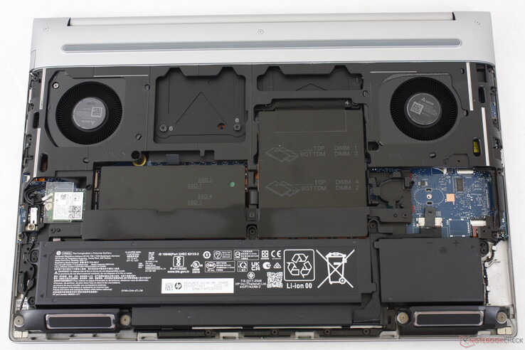 ZBook Fury 16 G9 pour comparaison (avec plaque métallique)