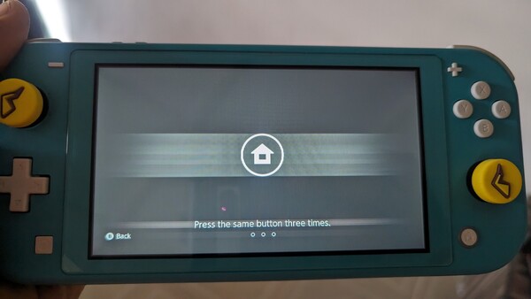 La Nintendo Switch Lite est dotée d'un écran tactile LCD. (Source de l'image : NotebookCheck)