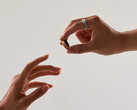 La Gen 3 est vendue à partir de 314 $ avec la remise de précommande. Photo : une photo promotionnelle montrant deux options de couleur de la bague intelligente.