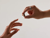 La Gen 3 est vendue à partir de 314 $ avec la remise de précommande. Photo : une photo promotionnelle montrant deux options de couleur de la bague intelligente.