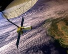 Image conceptuelle du satellite NISAR en orbite au-dessus de la Californie (Source de l'image : NASA et JPL-Caltech ; recadré)