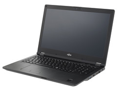 En test : le Fujitsu Lifebook E558 VFY:E5580MP581DE. Modèle de test aimablement fourni par cyberport.