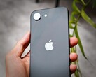 Tout comme l'iPhone 16e illustré, l'iPhone 17e ( Apple ) pourrait n'offrir qu'un seul appareil photo au dos