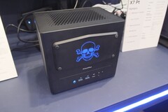 Le Minisforum AtomMan X7 Pt, refroidi par liquide, est le dernier né de la famille des mini PC haut de gamme AtomMan. (Source : PC Watch)