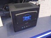 Le Minisforum AtomMan X7 Pt, refroidi par liquide, est le dernier né de la famille des mini PC haut de gamme AtomMan. (Source : PC Watch)