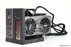 L'Elitemini B550 est désormais disponible avec jusqu'à 64 Go de RAM. (Image source : NotebookCheck)