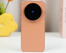 Le Vivo X500 Pro Max orange sera disponible en version mondiale avec une batterie plus grande que celle de la version européenne, selon une annonce d’un revendeur à Hong Kong.