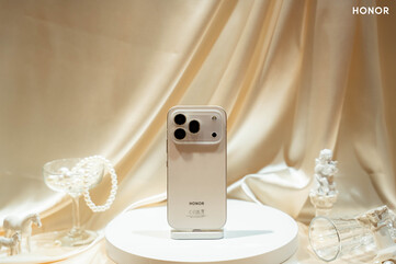 Le Honor 600 Pro en blanc doré
