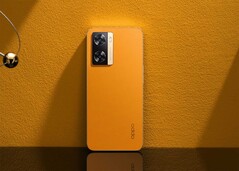 L'Oppo A77s arrive avec un stockage extensible et 8 Go de RAM. (Image source : Oppo)