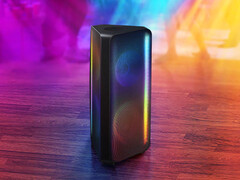 La Samsung Sound Tower MX-ST45B est une enceinte Bluetooth portable et étanche. (Image source : Samsung)