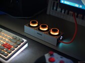 La base lunaire devrait compléter agréablement les configurations de bureau.