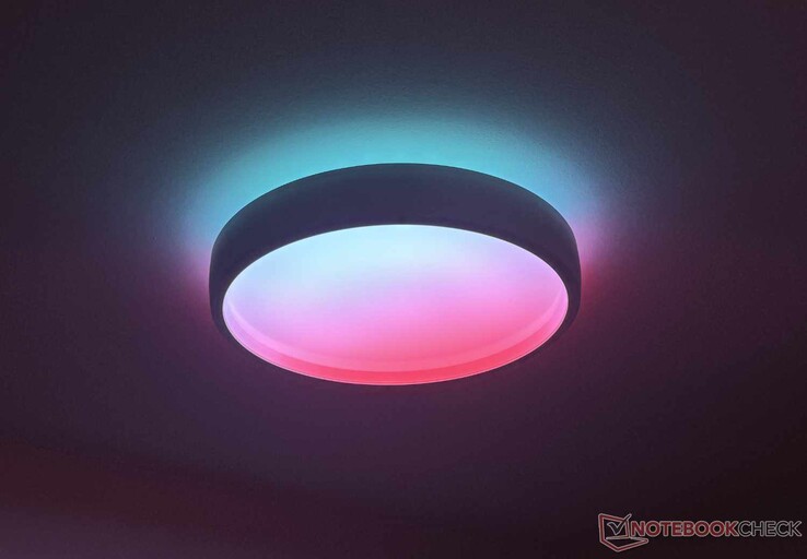Le plafonnier Govee Sky offre une large gamme d'effets lumineux.