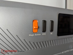Le bouton magique permet de passer de 230 à 120 V