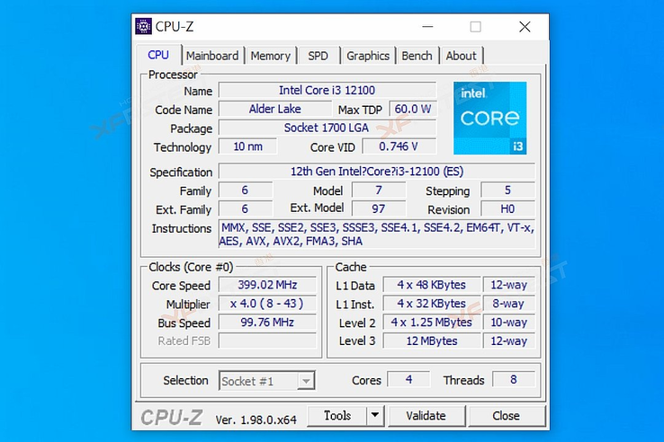 Informations sur le CPU-Z du Core i3-12100 d'Intel Alder Lake-S. (Image Source : XFastest)